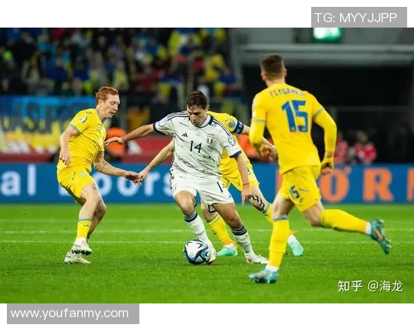 日本与荷兰足球友谊赛精彩对决展现两国足球风采与实力较量 日本与荷兰足球友谊赛精彩对决展现两国足球风采与实力较量