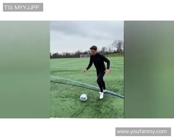 射门技巧全面解析提升进攻效率让你成为足球场上的得分利器