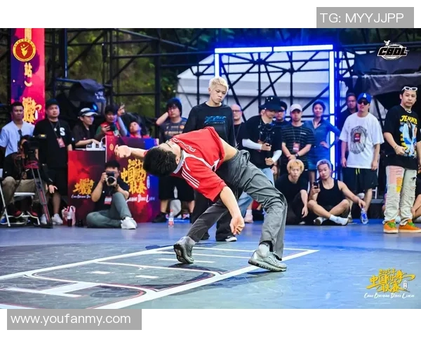 南京街舞队的速度之美：一场街舞巨献的精彩探秘之旅