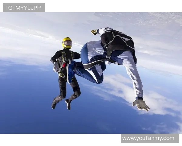 深圳极限运动队在世界攀岩锦标赛中以55分领先其他队伍勇夺积分榜首位